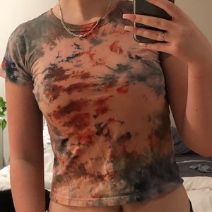 super cute tie dye baby tee